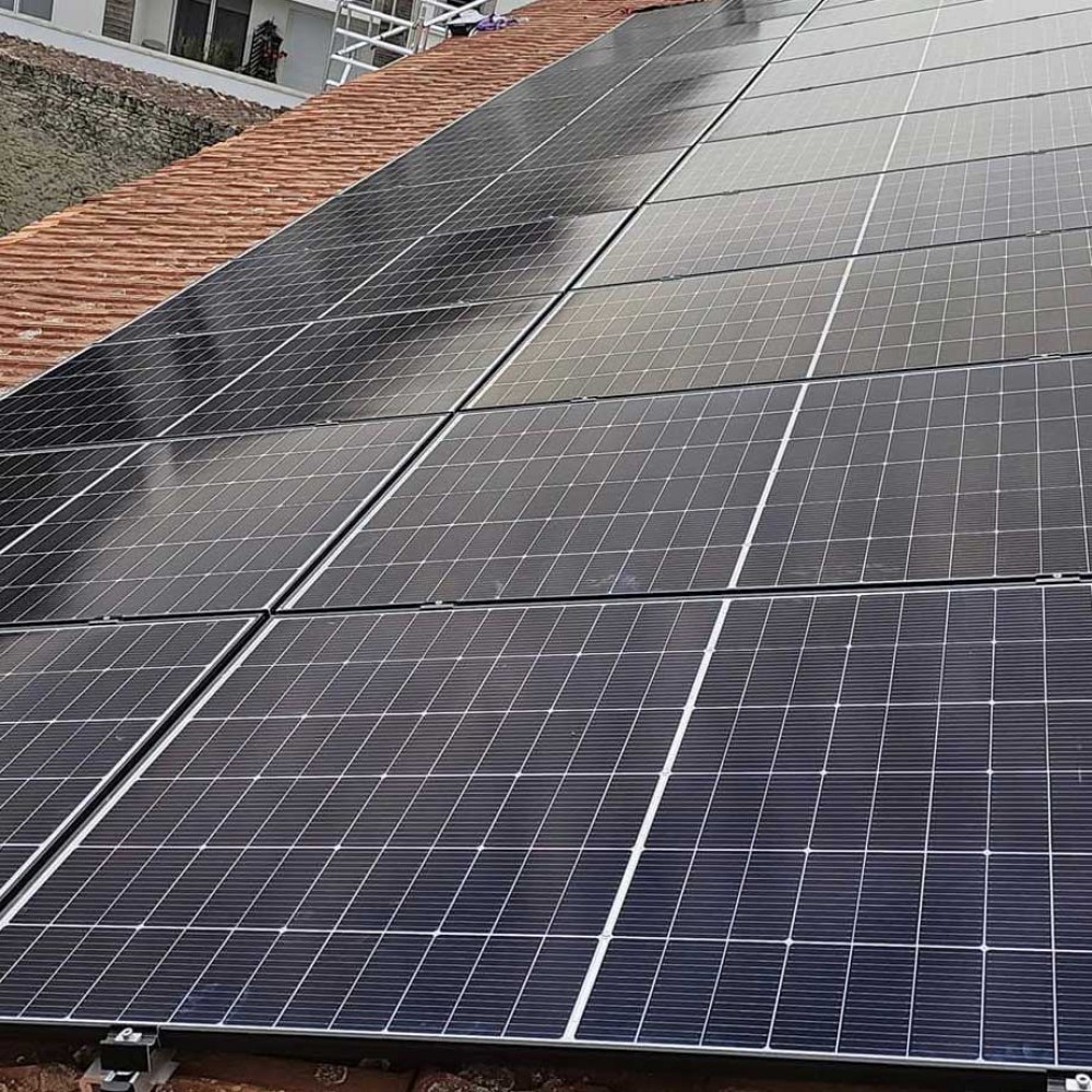 pose panneaux solaires photovoltaïques électricien Royan Saintes Saujon Loïc Bodin